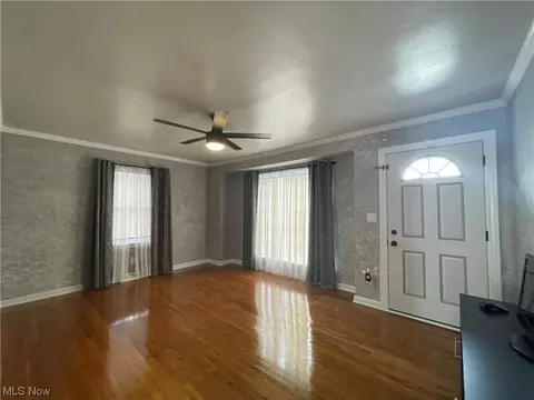 2426 E 35th St, Lorain, OH 44055 photo 5