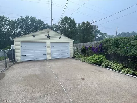 2426 E 35th St, Lorain, OH 44055 photo 24