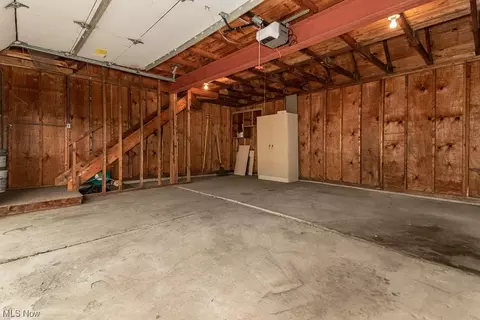 30013 Robert St, Wickliffe, OH 44092 photo 30