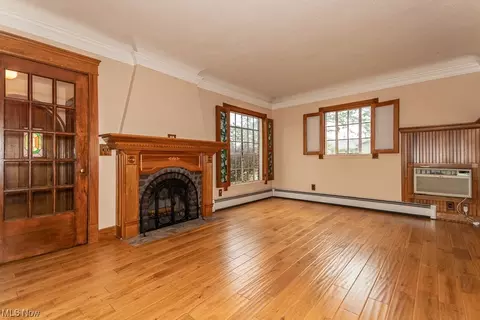 30013 Robert St, Wickliffe, OH 44092 photo 7