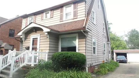 51 E 214th St, Euclid, OH 44123 photo 2