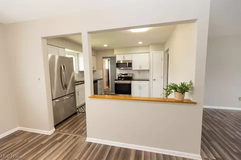 11089 Gordon Dr, Parma, OH 44130 photo 8