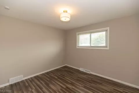 11089 Gordon Dr, Parma, OH 44130 photo 19
