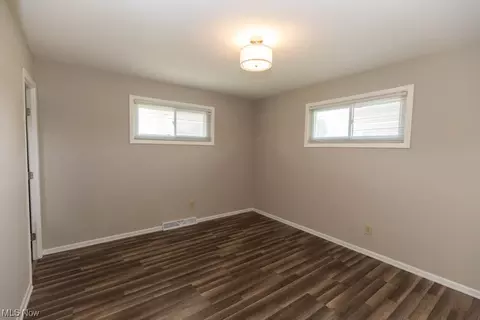 11089 Gordon Dr, Parma, OH 44130 photo 15