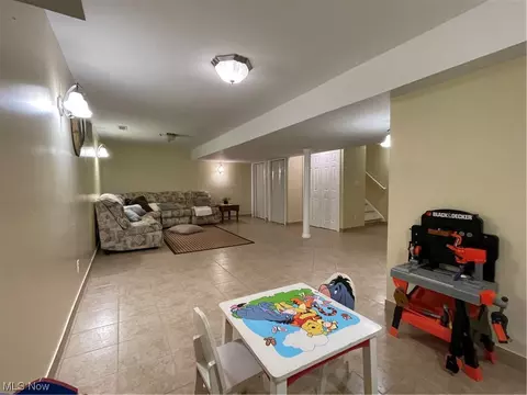 55 Ledgeview Ct, Maple Heights, OH 44137 photo 23