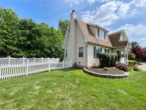 55 Ledgeview Ct, Maple Heights, OH 44137 photo 28