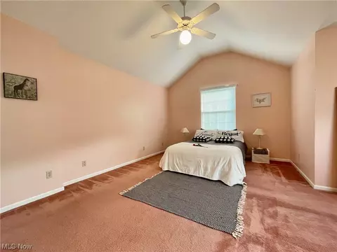 55 Ledgeview Ct, Maple Heights, OH 44137 photo 15