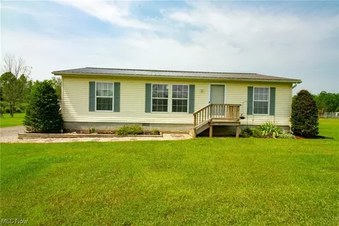 3453 Knowlton Rd, Rock Creek, OH 44084