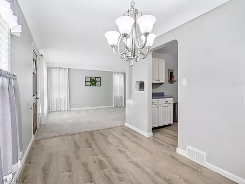 5715 Ackley Rd, Parma, OH 44129 photo 16