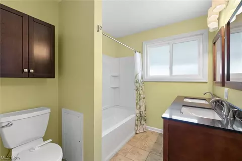 7253 Ward Rd, Parma, OH 44134 photo 14