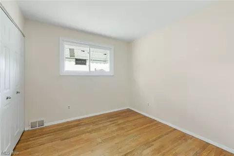 7253 Ward Rd, Parma, OH 44134 photo 16