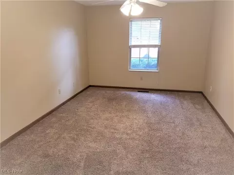 108 Bentley Dr, Elyria, OH 44035 photo 11