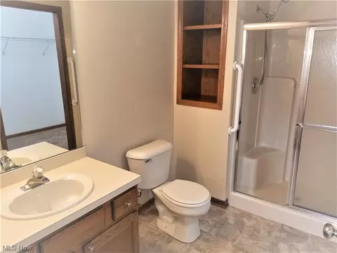 108 Bentley Dr, Elyria, OH 44035 photo 12