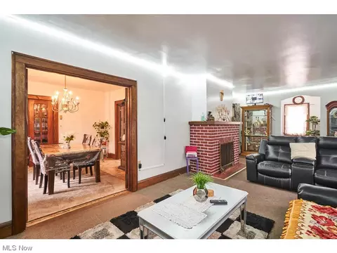 1120 Avon St, Akron, OH 44310 photo 6