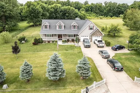 48585 Valeck Rd, Saint Clairsville, OH 43950