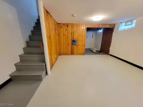 1539 E 256th St, Euclid, OH 44132 photo 7