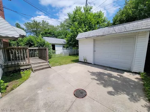 1539 E 256th St, Euclid, OH 44132 photo 14