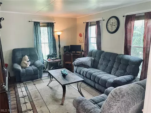 2152 W 13th St, Ashtabula, OH 44004 photo 9