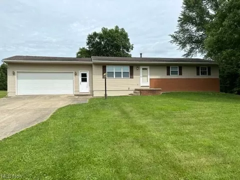 3950 Northbrook Dr, Zanesville, OH 43701