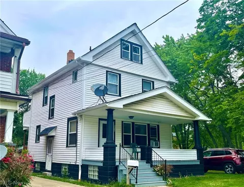 4510 Henritze Ave, Cleveland, OH 44109