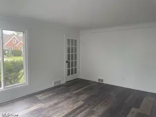 250 E 264th St, Euclid, OH 44132 photo 11