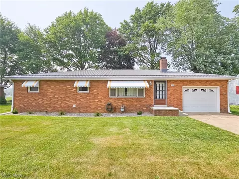 728 Mcdaniel Ave, Minerva, OH 44657 photo 2