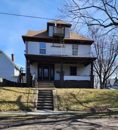 716 Harriet Ave NW, Canton, OH 44703