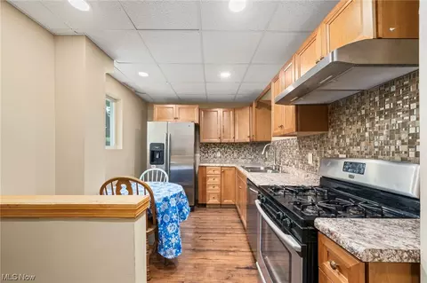 841 Devine St, Alliance, OH 44601 photo 7