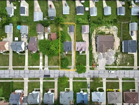 667 E 240th St, Euclid, OH 44123 photo 28