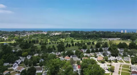 667 E 240th St, Euclid, OH 44123 photo 27