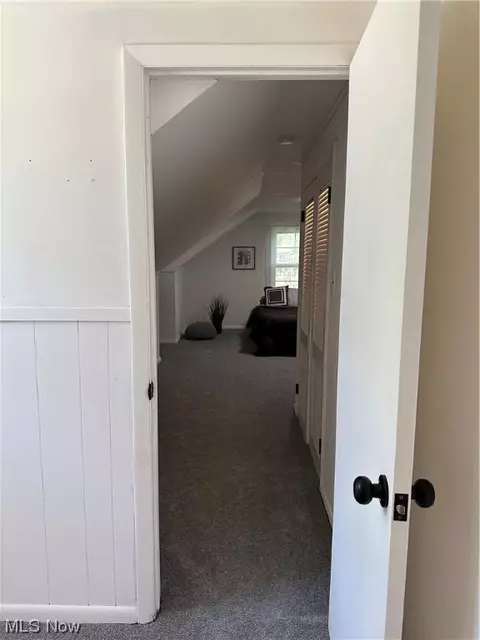 667 E 240th St, Euclid, OH 44123 photo 15