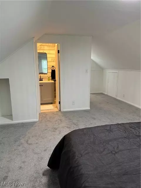 667 E 240th St, Euclid, OH 44123 photo 17