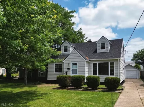 667 E 240th St, Euclid, OH 44123 photo 1