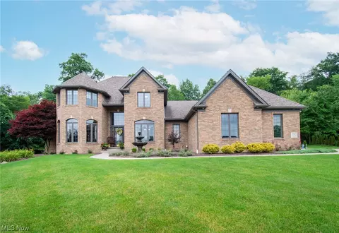 3885 Hunters Hl, Poland, OH 44514
