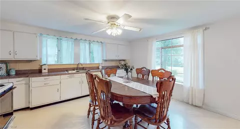 67 Spray Dr, Munroe Falls, OH 44262 photo 9