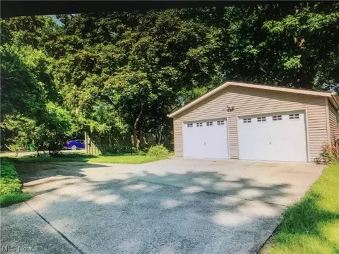 84 Prospect St, Berea, OH 44017 photo 18