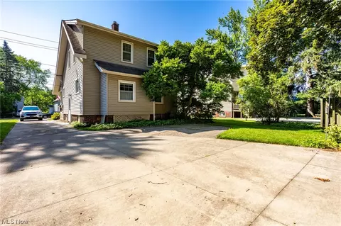 84 Prospect St, Berea, OH 44017 photo 17