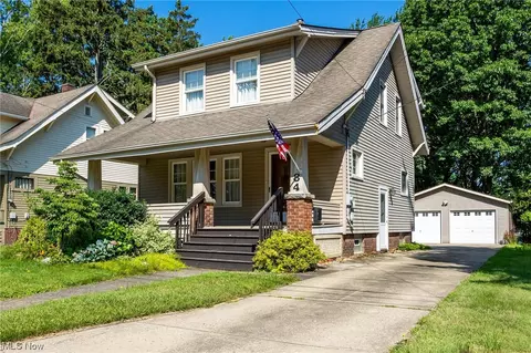 84 Prospect St, Berea, OH 44017 photo 1
