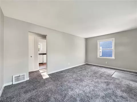 1530 Root Rd, Lorain, OH 44052 photo 10