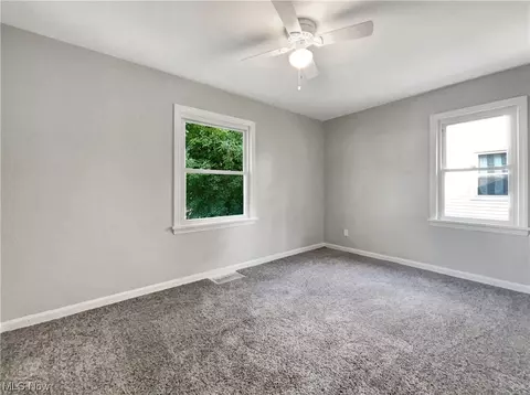 1530 Root Rd, Lorain, OH 44052 photo 3