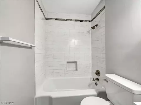 1530 Root Rd, Lorain, OH 44052 photo 12