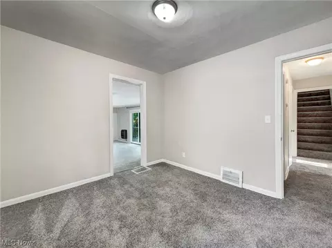 1530 Root Rd, Lorain, OH 44052 photo 14