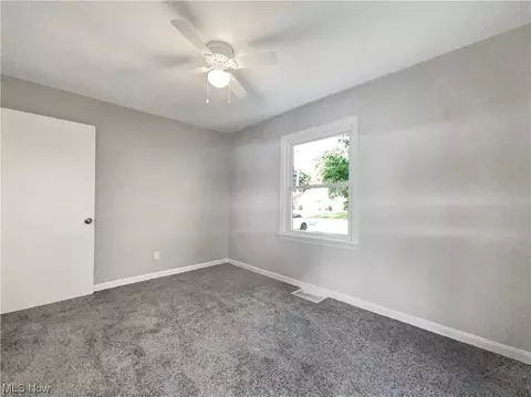 1530 Root Rd, Lorain, OH 44052 photo 23