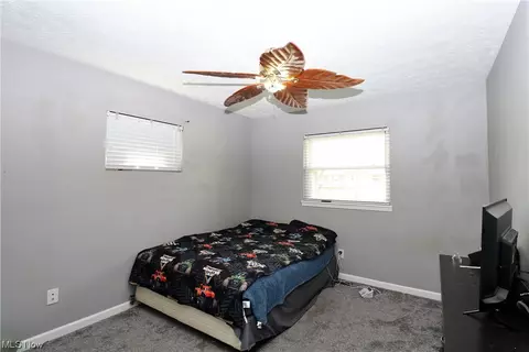 708 Denison Ave, Elyria, OH 44035 photo 9