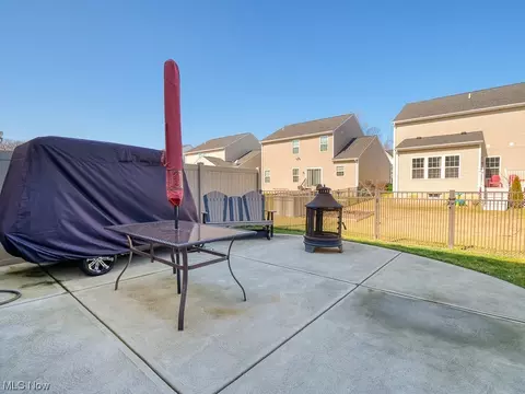 114 River Rock Way, Berea, OH 44017 photo 23