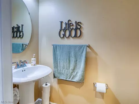 114 River Rock Way, Berea, OH 44017 photo 12