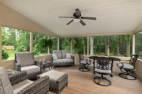 7205 Sandtree Ln, Mentor, OH 44060 photo 8
