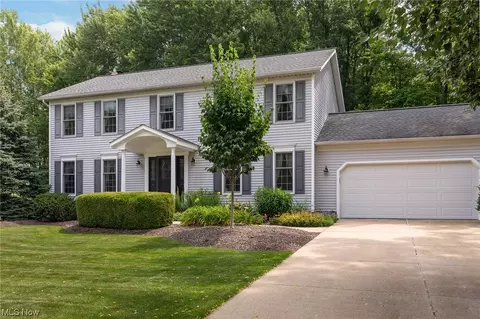 7205 Sandtree Ln, Mentor, OH 44060 photo 1