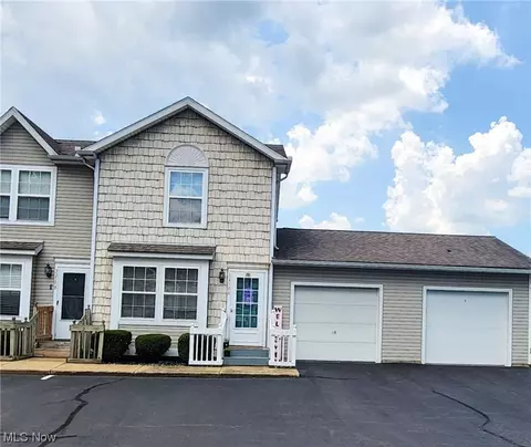 3258 Woodland Trl #A, Cortland, OH 44410