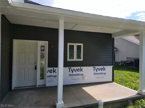 40067 Ryan Ct, Elyria, OH 44035 photo 2